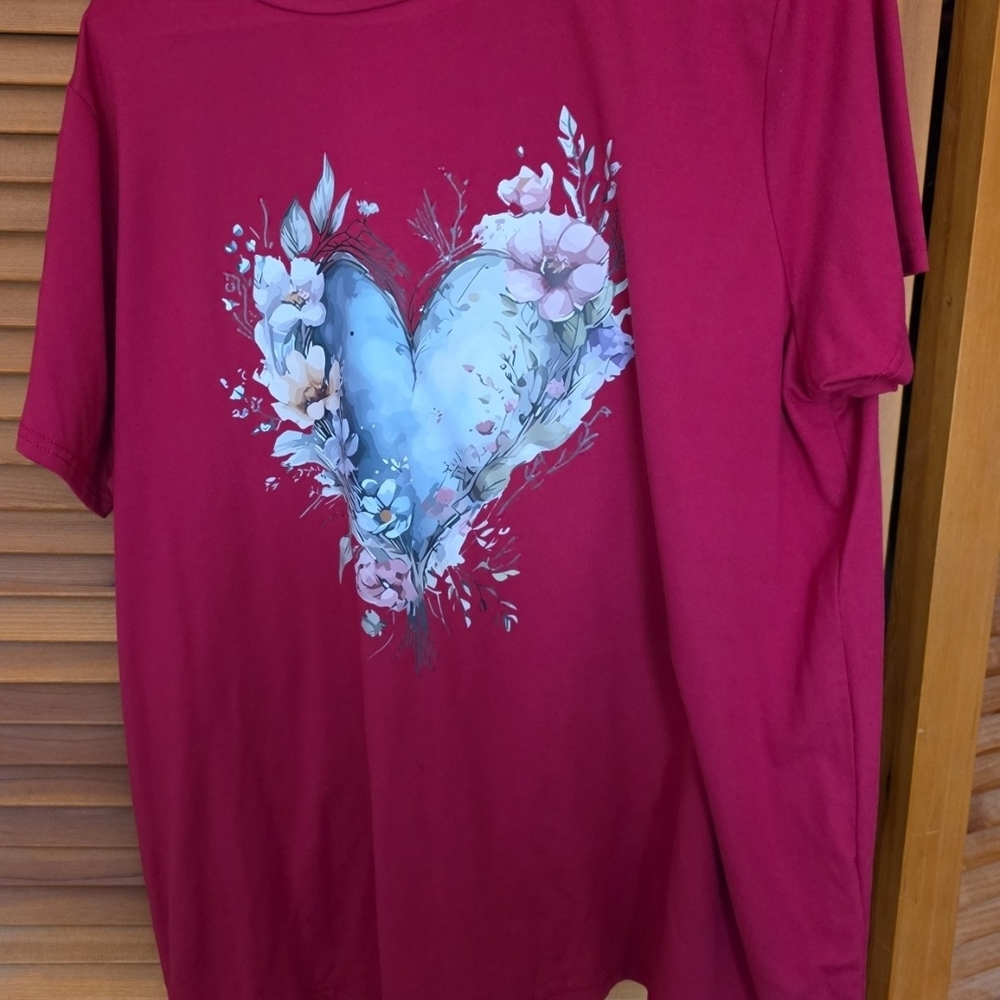 Floral Heart Graphic T-Shirt